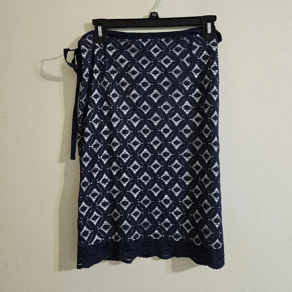 Max Studio Lace Overlay Skirt